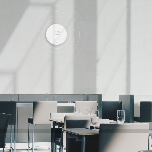 Ασύρματα δίκτυα mesh με Access Point Wi-Fi σε ξενοδοχείο για αξιόπιστη ασύρματη κάλυψη επισκεπτών και προσωπικού.